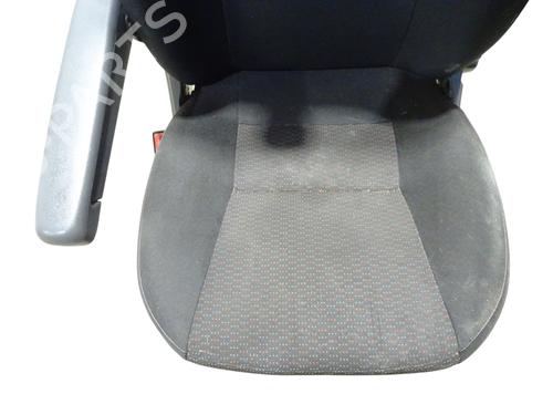 Left front seat PEUGEOT BOXER Van 2.2 BlueHDi 140 | BP39605771C15 - Image 2