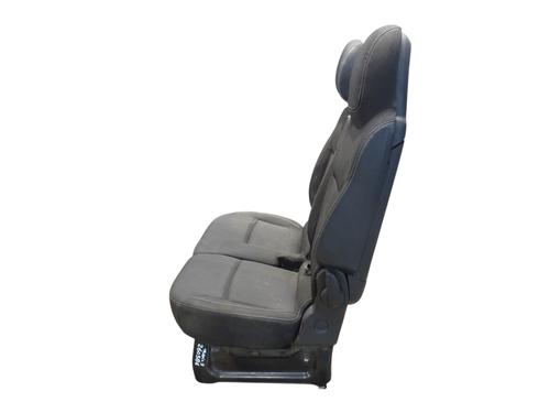 Stol høyre foran Stol høyre foran 39605788 39605788