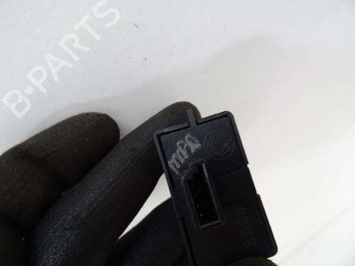 Right rear window switch LANCIA MUSA (350_) 1.3 D Multijet (350.AXB11, 350.AXB1A) | BP21825637I28 
