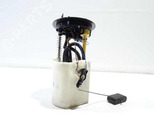 Used Fuel pump VW GOLF VII (5G1, BQ1, BE1, BE2) 1.6 TDI (105 hp) 28218324