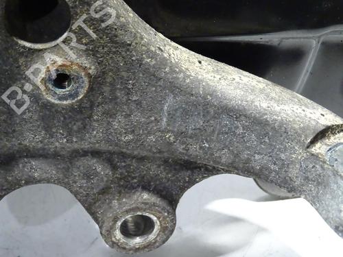 Used Right front steering knuckle Right front steering knuckle MERCEDES-BENZ C-CLASS (W204) C 220 CDI (204.002) (170 hp) 29506700 29506700