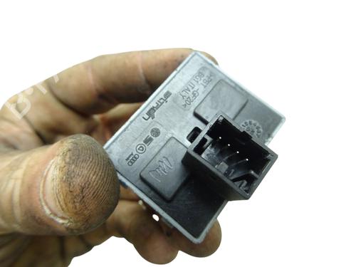 Used Right front window switch Right front window switch 37589505 37589505