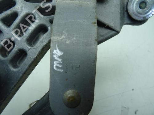 Used Front wiper motor Front wiper motor SUZUKI SX4 (EY, GY) 1.9 DDiS 4x4 (RW419D) (120 hp) 33314481 33314481