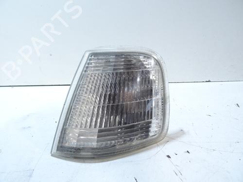 Blinklys fortil venstre PEUGEOT 405 II (4B) 1.9 TD (90 hp) 31853358
