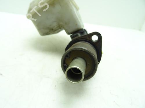 Used Brake master cylinder Brake master cylinder RENAULT TWINGO I (C06_) 1.2 (C066, C068) (58 hp) 28193934 28193934