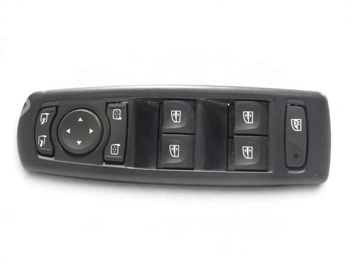 Used Left front window switch Left front window switch RENAULT FLUENCE (L3_) 1.5 dCi (L30D, L30L, L306, L33F, L33L, L33M, L33V, L33W) (110 hp) 39935152 39935152