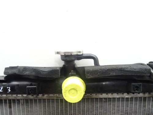 Water radiator HYUNDAI SANTA FÉ II (CM) 2.2 CRDi GLS 4x4 | BP30079436M31