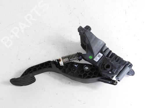 Used Clutch pedal Clutch pedal RENAULT CLIO V (B7_) 1.0 SCe 65 (B7MR) (65 hp) 20066538 20066538
