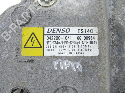 Used AC compressor AC compressor TOYOTA YARIS (_P13_) 1.5 Hybrid (NHP130_, NHP130) (101 hp) 23787585 23787585