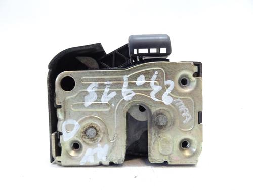 Serrure avant droite RENAULT MEGANE I (BA0/1_) 1.4 16V (BA0D, BA1H, BA0W, BA10) (95 hp) 21970633