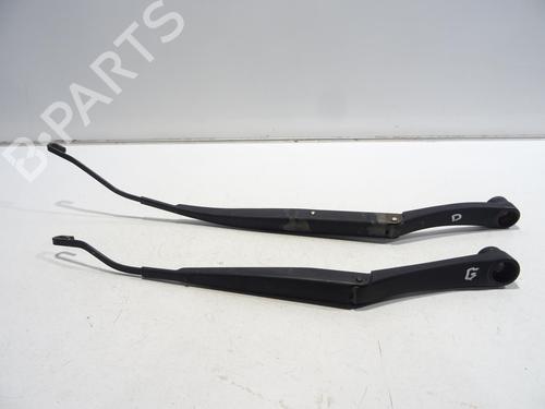 Used Front windshield wiper arm HYUNDAI i10 I (PA) 1.2 (78 hp) 29501105