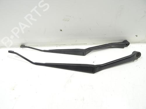 vindspejlsviskerarm-toyota-rav-4-ii-_a2_-2000-2001-2002-2003-2004-2005-32110455 main image