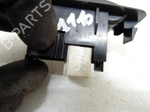 Used Left rear window switch Left rear window switch TOYOTA RAV 4 II (_A2_) 2.0 D 4WD (CLA20_, CLA21_, CLA20R, CLA21R) (116 hp) 21969367 21969367