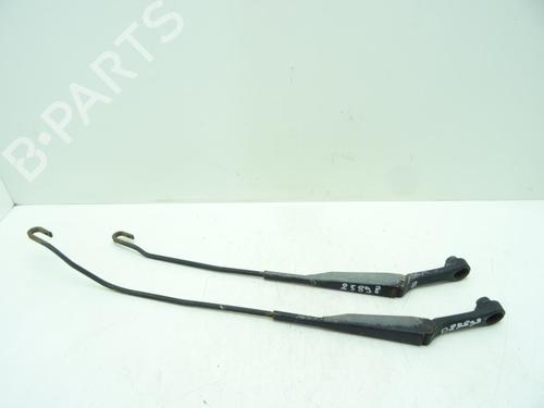Used Front windshield wiper arm FIAT MULTIPLA (186_) 1.9 JTD 105 (186AXB1A) (105 hp) 29631410