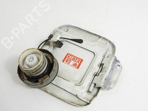 Fuel flap TOYOTA HIACE IV Van (__H1_, __H2_) 2.5 D-4D 4WD (KLH18, KLH28) | BP21968071C131