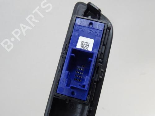 Used Switch Switch PEUGEOT 208 I (CA_, CC_) 1.6 HDi (92 hp) 21968451 21968451