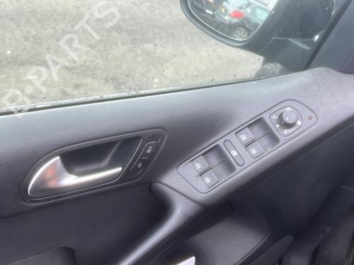 Left tailgate light VW TIGUAN (5N_) 2.0 TDI | BP28611984C79 - Image 13