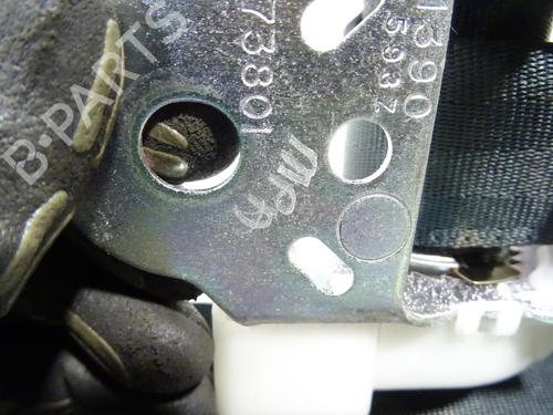 Used Rear right seatbelt Rear right seatbelt TOYOTA YARIS (_P9_) 1.4 D-4D (NLP90_, NLP90R) (90 hp) 32137019 32137019