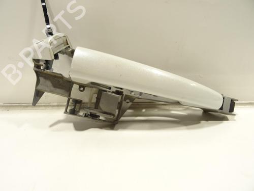Used Front left exterior door handle PEUGEOT 208 I (CA_, CC_) 1.6 HDi / BlueHDi 75 (75 hp) 27972884
