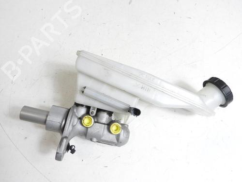 Used Brake master cylinder Brake master cylinder MERCEDES-BENZ CLA Coupe (C117) CLA 220 CDI / d (117.303) (170 hp) 20054899 20054899