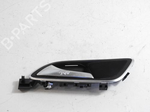 Venstre bagtil invendig håndtag MERCEDES-BENZ A-CLASS (W176) A 180 CDI / d (176.012) (109 hp) 21970993