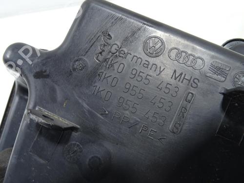 Windscreen washer tank AUDI A3 (8P1) 2.0 TFSI | BP24295717C113 