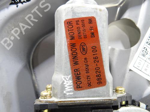 Front right window mechanism HYUNDAI SANTA FÉ I (SM) 2.0 CRDi 4x4 | BP20050093C23 