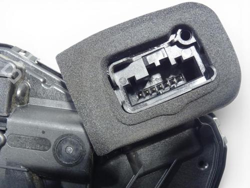 front-right-lock-vw-multivan-t7-stm-stn-2021-34359382 main image