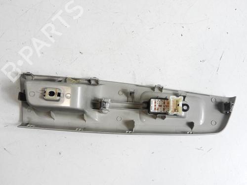 Used Right front window switch Right front window switch SUBARU FORESTER (SH_) 2.0 D AWD (SHH, SHD, SHN) (147 hp) 21968924 21968924