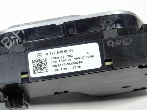 switch-mercedes-benz-cla-c118-2019-31313492 main image