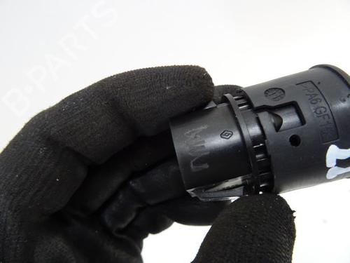 Used Switch Switch RENAULT MEGANE III Hatchback (BZ0/1_, B3_) 1.5 dCi (BZ09, BZ0D, BZ1W, BZ29, BZ14) (110 hp) 20068863 20068863