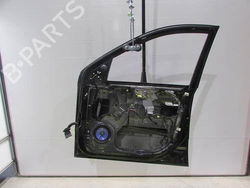 Right front door KIA SORENTO I (JC) 2.5 CRDi | BP20050890C3 