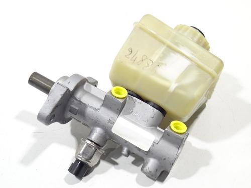 Used Brake master cylinder MERCEDES-BENZ M-CLASS (W163) ML 400 CDI (163.128) (250 hp) 20694080