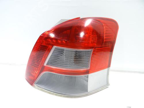 Høyre baklys TOYOTA YARIS (_P9_) 1.4 D-4D (NLP90_, NLP90R) (90 hp) 32134373