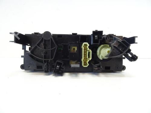 Used Climate control Climate control 20067989 20067989