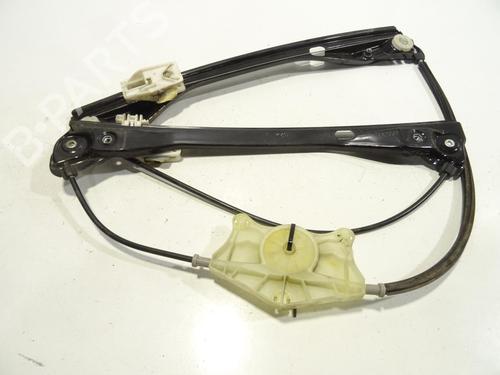 Used Front right window mechanism Front right window mechanism SKODA SUPERB II (3T4) 1.8 TSI (160 hp) 23933503 23933503