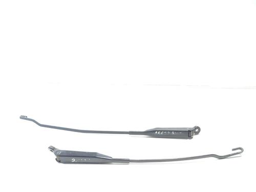 Used Front windshield wiper arm OPEL TIGRA TwinTop (X04) 1.8 (R97) (125 hp) 30355876