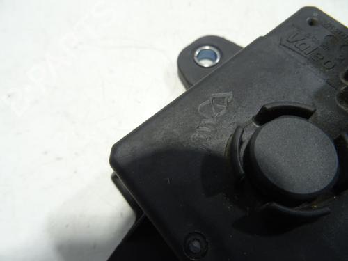 startstop-ecu-peugeot-2008-i-cu_-2013-23787940 main image