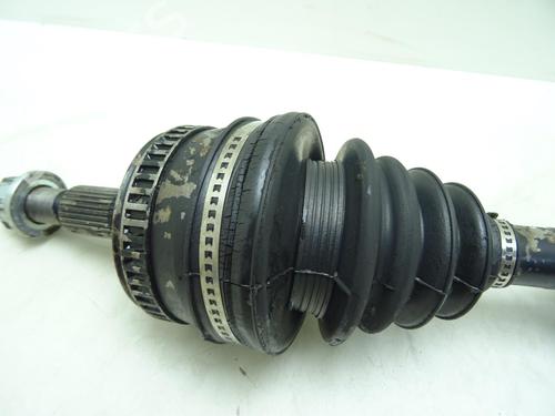 Used Right front driveshaft Right front driveshaft MERCEDES-BENZ VITO Van (W638) 112 CDI 2.2 (638.094) (122 hp) 26457055 26457055