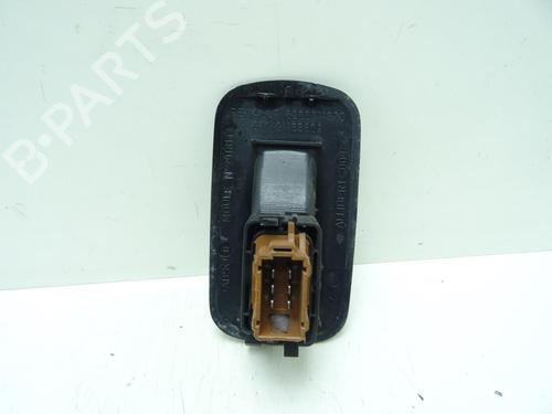 Used Right front window switch Right front window switch RENAULT TRAFIC II Bus (JL) 2.0 dCi 90 (JL00, JL01, JL0H, JL0M, JL0P, JL0S) (90 hp) 32984848 32984848