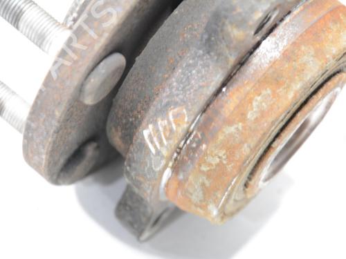 Left front steering knuckle NISSAN NAVARA NP300 (D40) 2.5 dCi 4WD | BP31669782M25