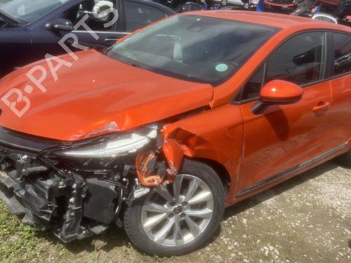 Left front seat RENAULT CLIO V (B7_) 1.0 TCe 100 (B7MT) | BP29115285C15 