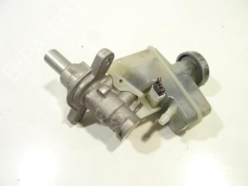 Brake master cylinder SUZUKI GRAND VITARA II (JT, TE, TD) 1.9 DDiS All-wheel Drive (JT419, TD44, JB419WD, JB419XD,... | BP26909176M77 
