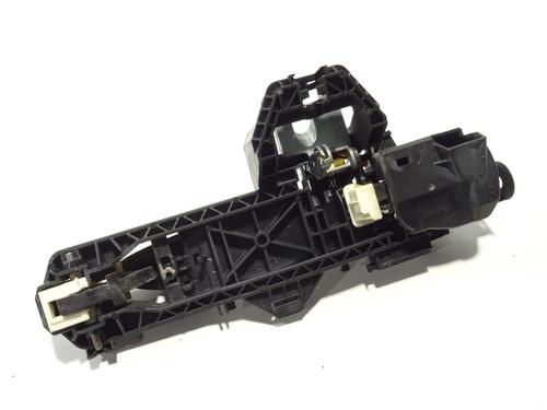 front-left-exterior-door-handle-mercedes-benz-c-class-w204-2007-2008-2009-2010-2011-2012-2013-2014-2015-29503781 main image