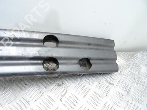 Used Front bumper reinforcement Front bumper reinforcement 30614215 30614215