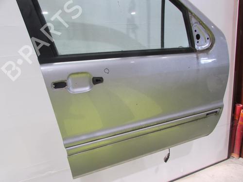 Used Right front door MERCEDES-BENZ M-CLASS (W163) ML 400 CDI (163.128) (250 hp) 21972717
