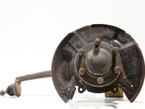 Used Left front steering knuckle TOYOTA LAND CRUISER 90 (_J9_) 3.0 TD (KZJ90_, KZJ95_, KZJ90R, KZJ95R, KZJ90W, KZJ95W) (125 hp) 31660525