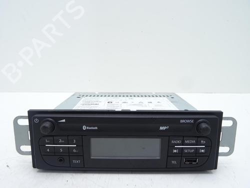 Used Radio NISSAN NV400 Van (X62, X62B) [2011-2025]  29422204