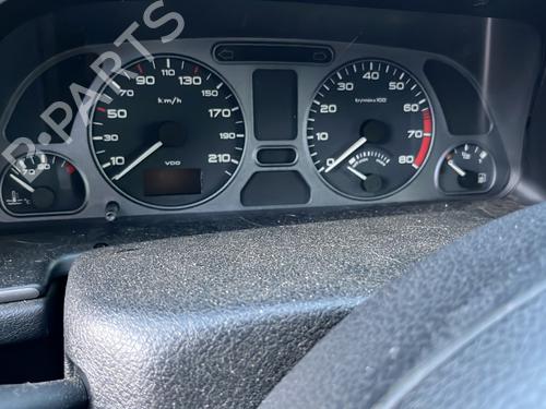 Brugte PEUGEOT 306 Hatchback (7A, 7C, N3, N5) 1.8 16V (110 hp) 4355321