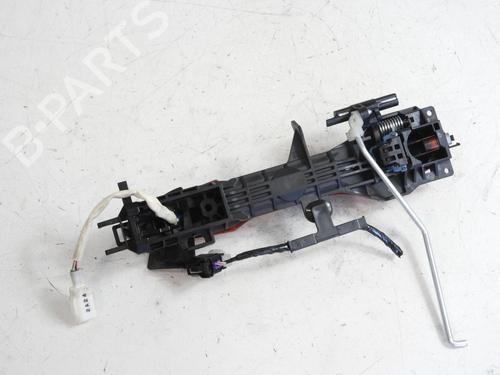 Used Front right exterior door handle Front right exterior door handle MITSUBISHI OUTLANDER III (GG_W, GF_W, ZJ, ZL, ZK) Plug-in Hybrid (GG2W) (200 hp) 21971145 21971145